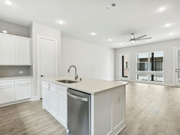 2527  Carolwood Lane , Dallas Texas 75212