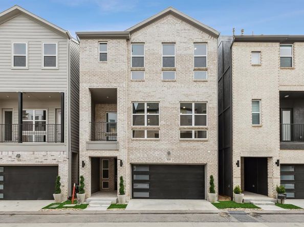 2527  Carolwood Lane , Dallas Texas 75212