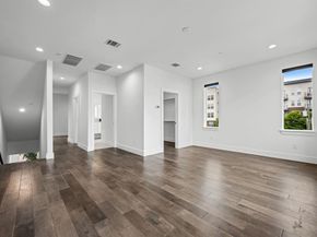 1771  Mccoy Street  305, Dallas Texas 75204