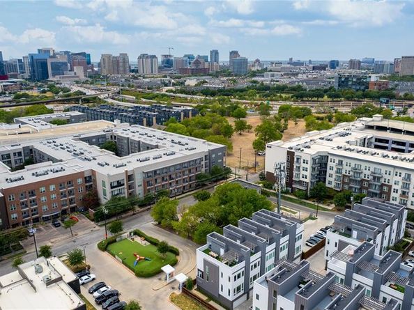 1771  Mccoy Street  305, Dallas Texas 75204
