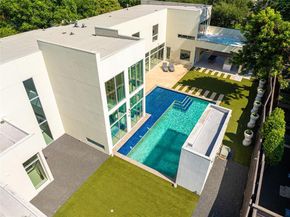 5903  Lakehurst Avenue , Dallas Texas 75230