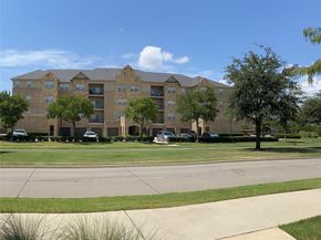 1735  Wittington Place  2203, Farmers Branch Texas 75234