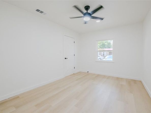 3505  Pacesetter Drive , Dallas Texas 75241