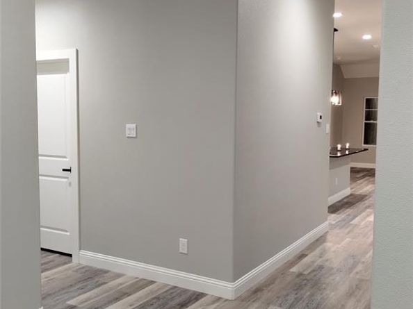 8219  Elam Road , Dallas Texas 75217