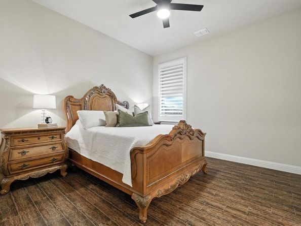 10883  Smoky Oak Trail , Flower Mound Texas 76226