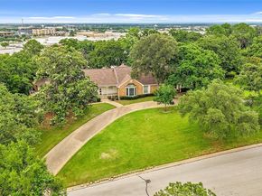 1407  Ridgecrest Circle , Denton Texas 76205