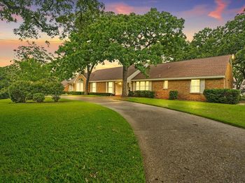 1407  Ridgecrest Circle 