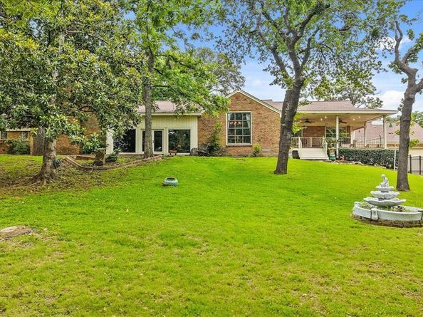 1407  Ridgecrest Circle , Denton Texas 76205