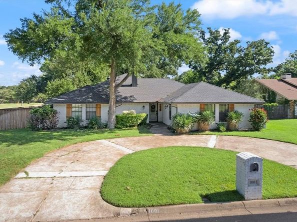 1001  Springfield Street , Mansfield Texas 76063