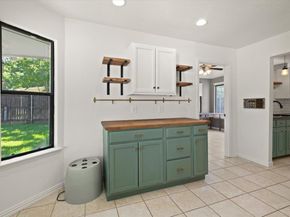 1001  Springfield Street , Mansfield Texas 76063