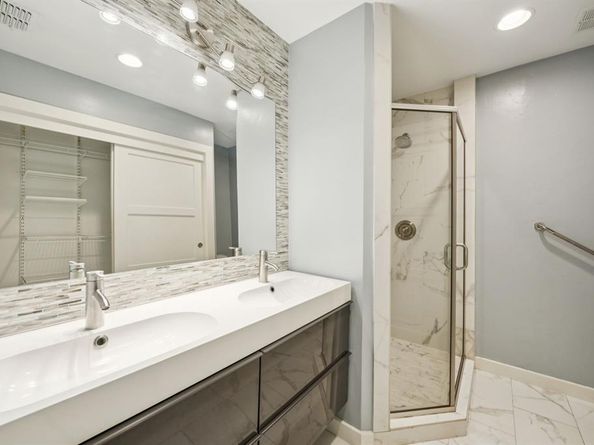 6742  Williamson Road , Dallas Texas 75214