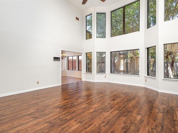 6029  Buffridge Trail , Dallas Texas 75252