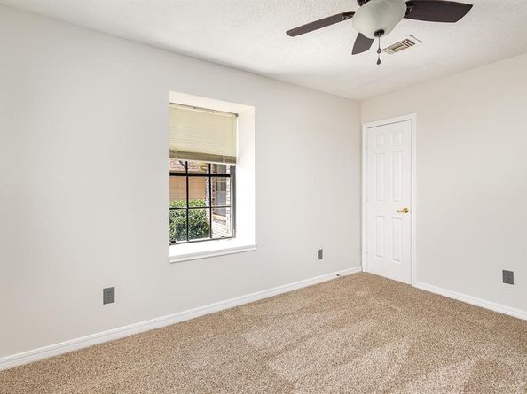 6029  Buffridge Trail , Dallas Texas 75252