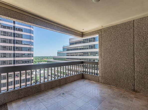 5909  Luther Lane  1502, Dallas Texas 75225