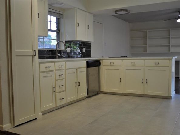 704  Ridgedale Drive , Richardson Texas 75080