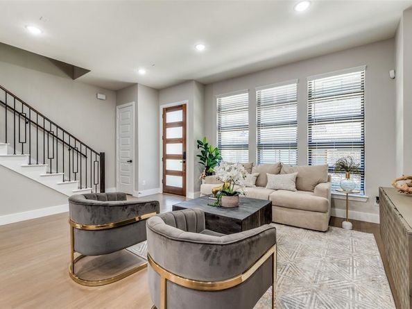 8269  Laflin Lane , Dallas Texas 75231