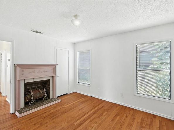 3108  Hunter Street , Fort Worth Texas 76112