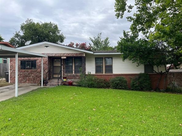 4812  Flagstone Drive , Fort Worth Texas 76114