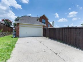 1464  Summerhill Drive , Carrollton Texas 75007
