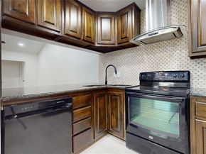 8545  Midpark Road  10, Dallas Texas 75240