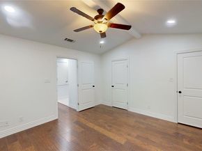 8545  Midpark Road  10, Dallas Texas 75240