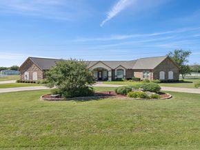 6718  Eastview Drive , Sachse Texas 75048