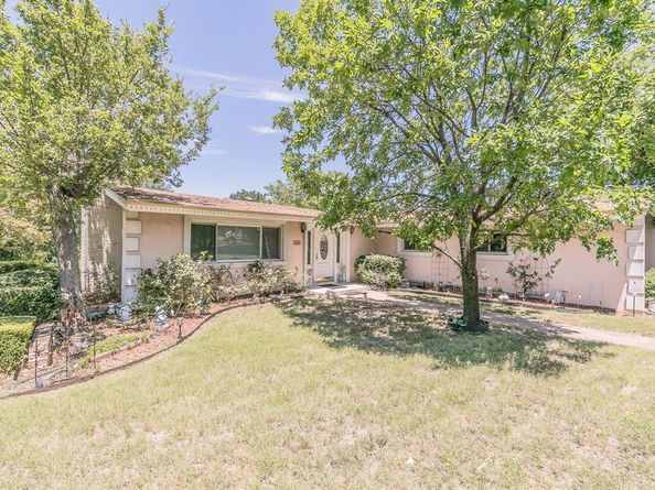 6207  Lyndon B Johnson Freeway , Dallas Texas 75240