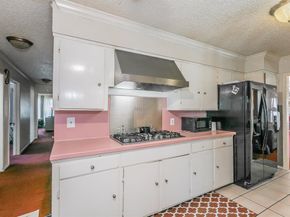 6207  Lyndon B Johnson Freeway , Dallas Texas 75240