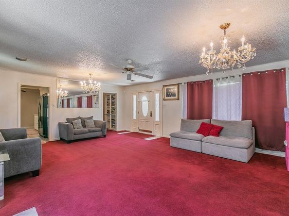 6207  Lyndon B Johnson Freeway , Dallas Texas 75240