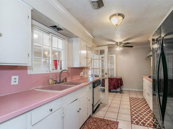 6207  Lyndon B Johnson Freeway , Dallas Texas 75240