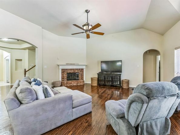 4409  Grassy Glen Drive , Corinth Texas 76208