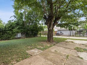 724 W 7th Street , Dallas Texas 75208