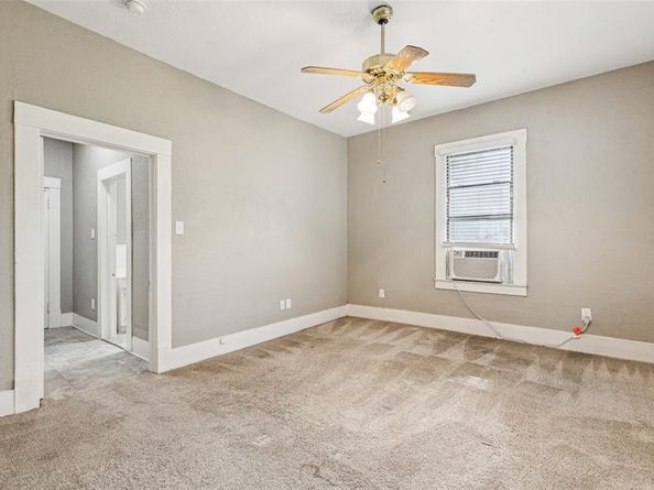 724 W 7th Street , Dallas Texas 75208