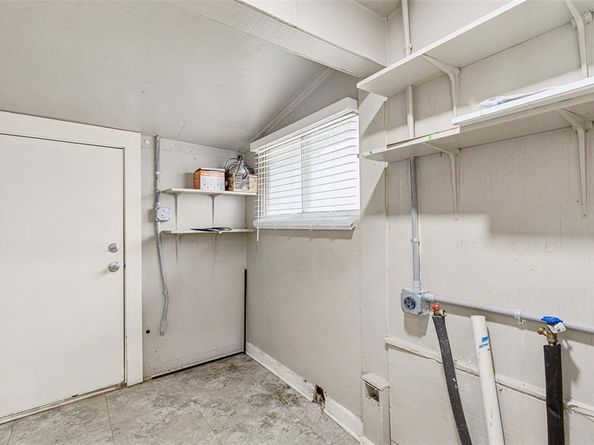 724 W 7th Street , Dallas Texas 75208