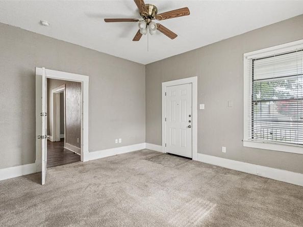 724 W 7th Street , Dallas Texas 75208