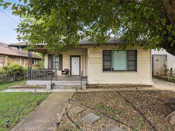 724 W 7th Street , Dallas Texas 75208