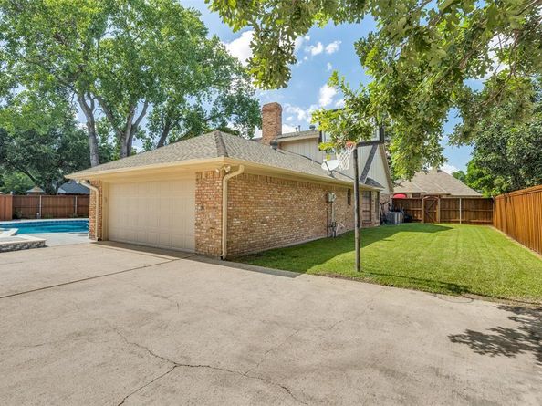 2162  Elkhurst Drive , Plano Texas 75023
