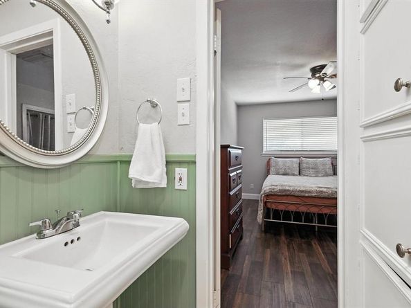 2206  Westwood Drive , Denton Texas 76205