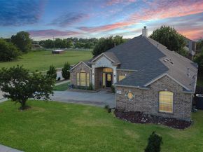 14001  Zippo Way , Fort Worth Texas 76052