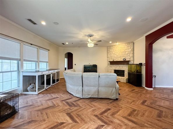 14001  Zippo Way , Fort Worth Texas 76052