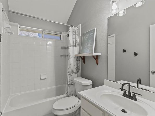 1732  Jasmine Trail , Savannah Texas 76227