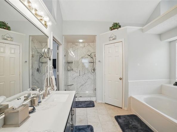 911  Crest Meadow Lane , Mesquite Texas 75181