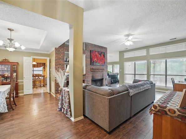 911  Crest Meadow Lane , Mesquite Texas 75181