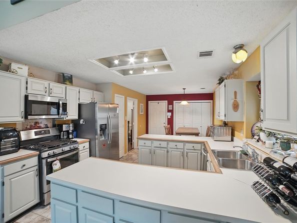 911  Crest Meadow Lane , Mesquite Texas 75181