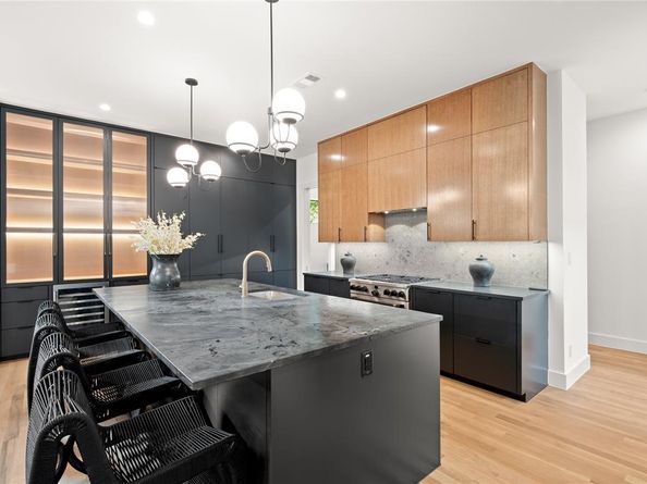 6026  Martel Avenue , Dallas Texas 75206