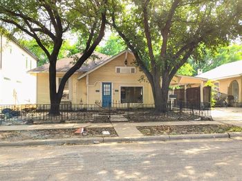 516 & 518  S Glasgow Drive 