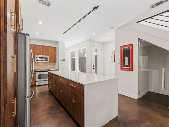 4411  Roseland Avenue , Dallas Texas 75204