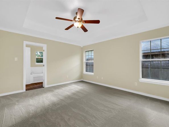 1724  Lincolnshire Way , Fort Worth Texas 76134
