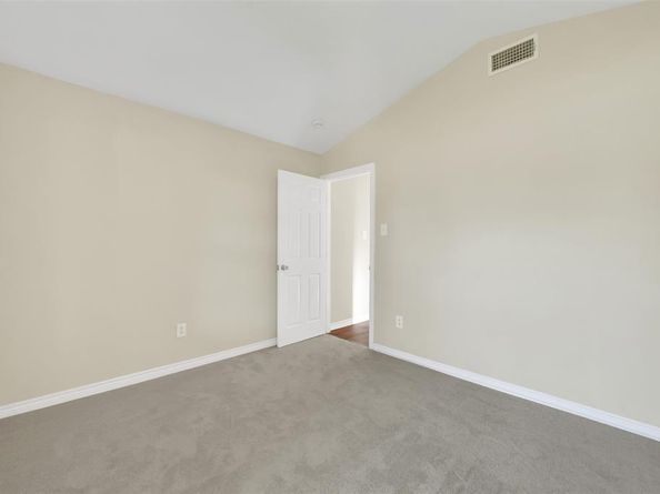 1724  Lincolnshire Way , Fort Worth Texas 76134