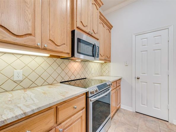 123  Crestpark Drive  36, Cedar Hill Texas 75104